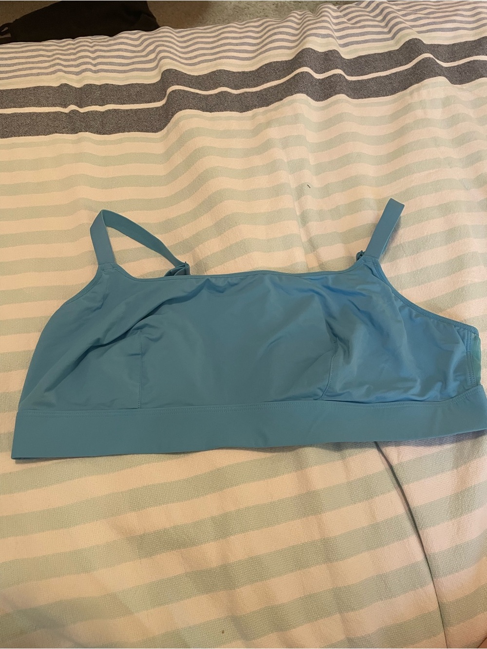 Lot of 2 Parade replay scoop bras - spring colors